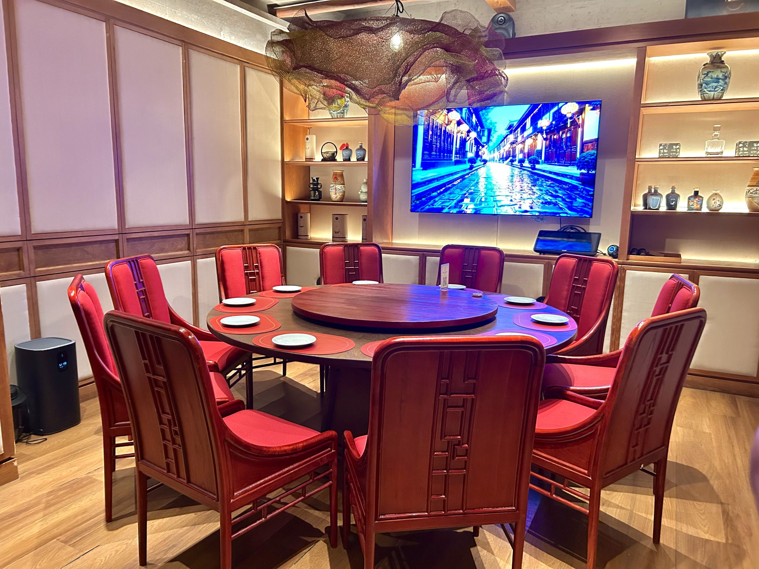 private dining Cantonese restaurant Jakarta authentic